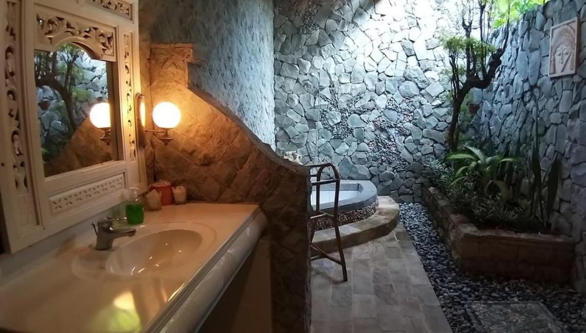 Rambutan Hotel Ловіна Екстер'єр фото