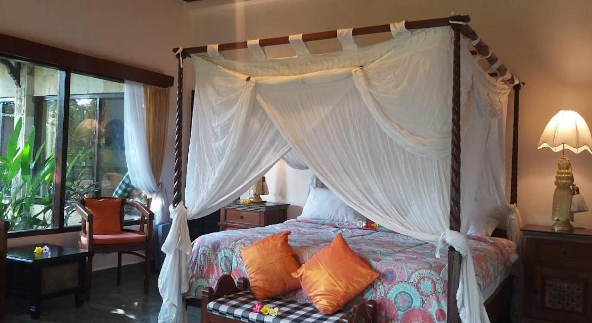 Rambutan Hotel Ловіна Екстер'єр фото