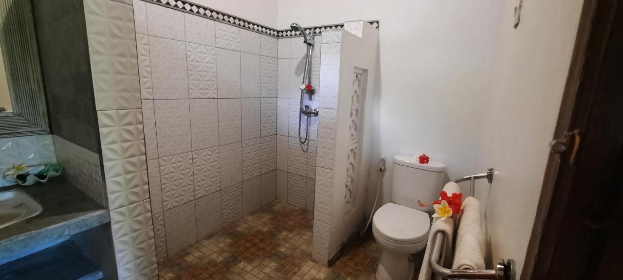 Rambutan Hotel Ловіна Екстер'єр фото