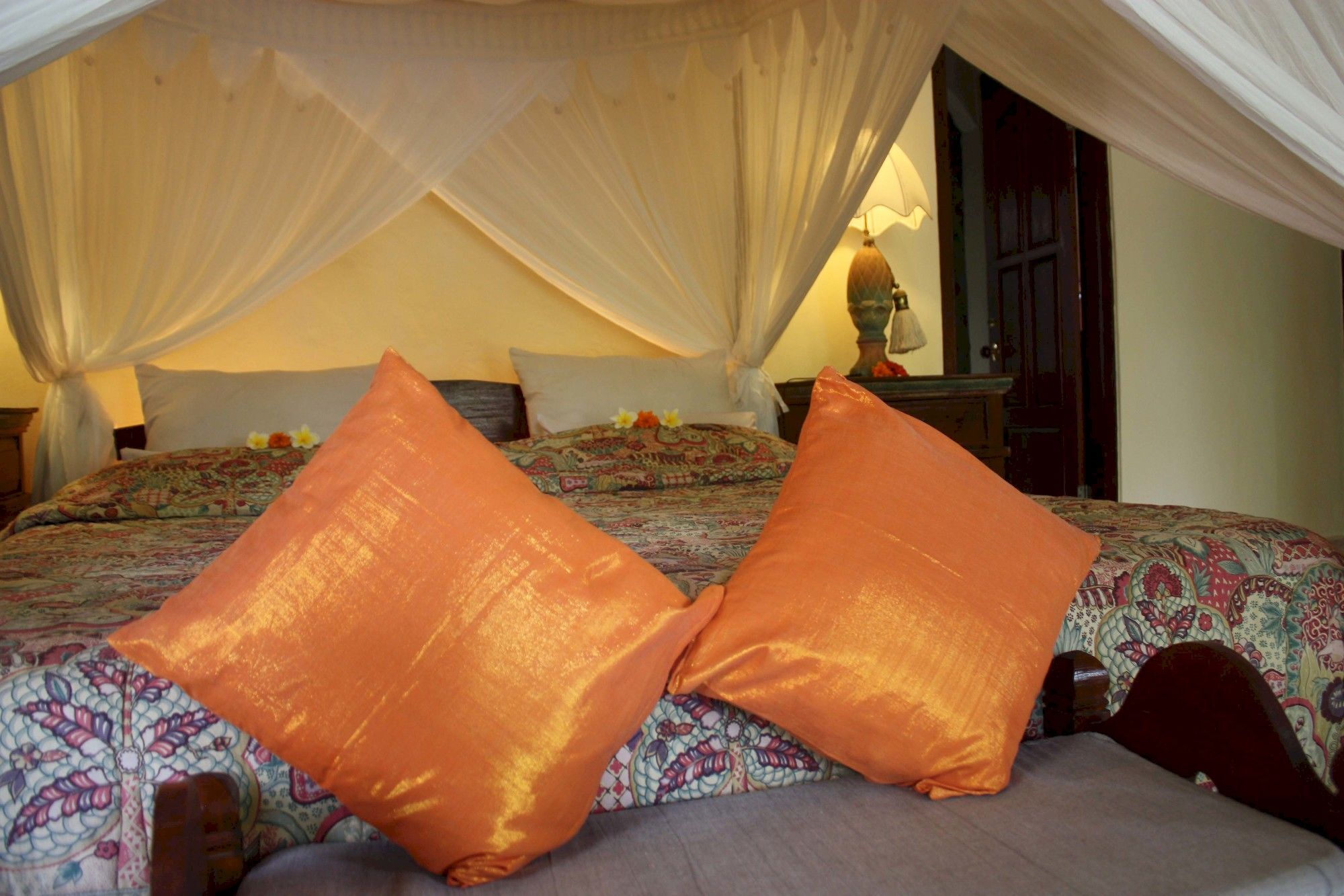 Rambutan Hotel Ловіна Екстер'єр фото